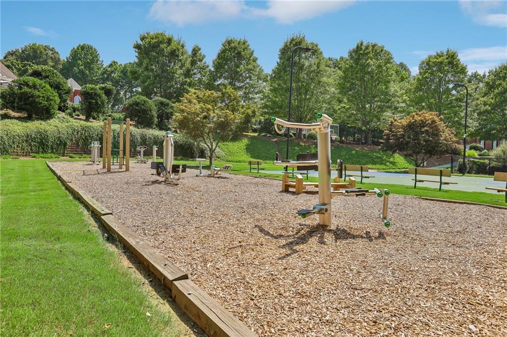 7 Adelaide Crossing Property Photo 57