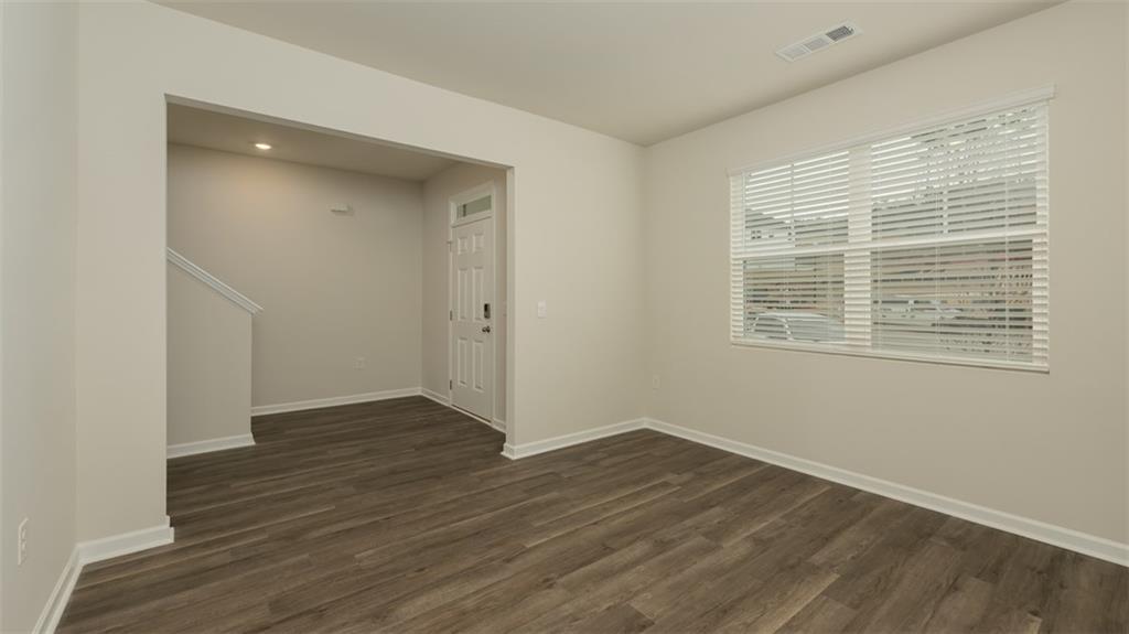 2241 Edgecombe Lane Property Photo 5