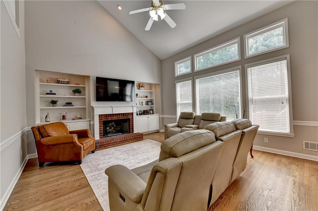 720 Brafferton Way Property Photo 15
