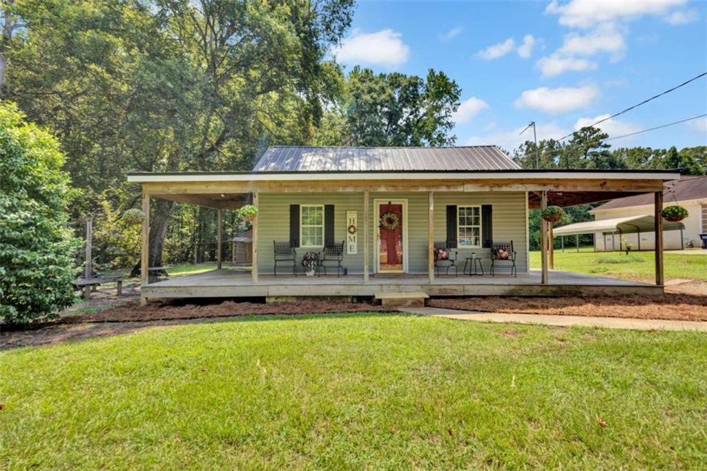 2089 Highway 81 S Property Photo 1