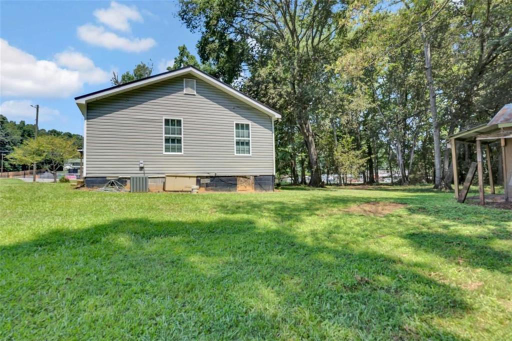 2089 Highway 81 S Property Photo 31