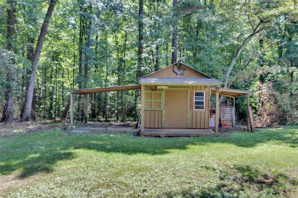 2089 Highway 81 S Property Photo 36