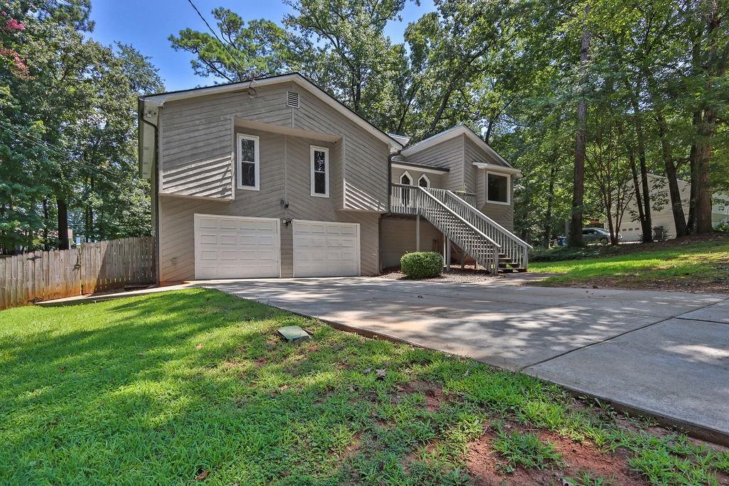 52 Omega Drive Property Photo 2