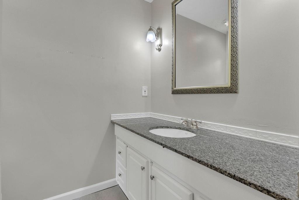 52 Omega Drive Property Photo 24