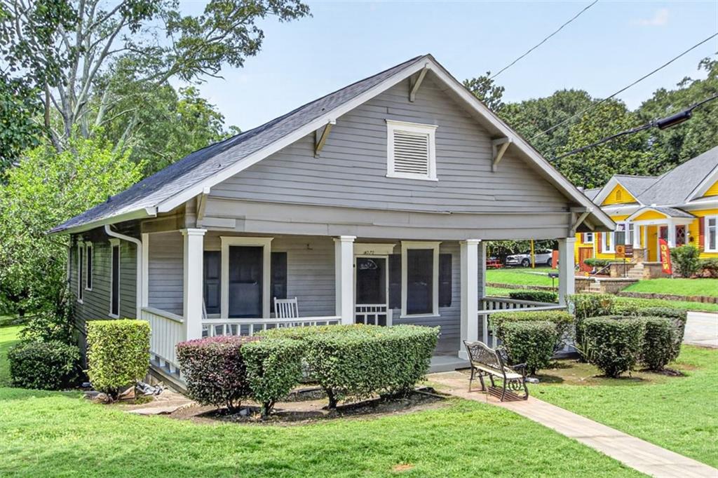 1070 Forrest Avenue Property Photo 2