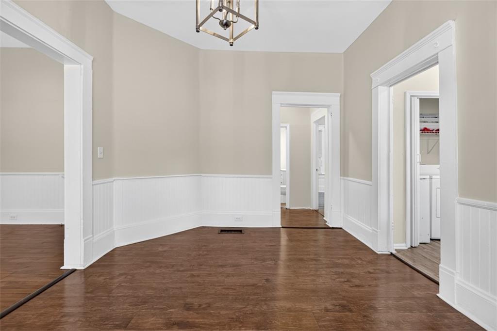 1070 Forrest Avenue Property Photo 18