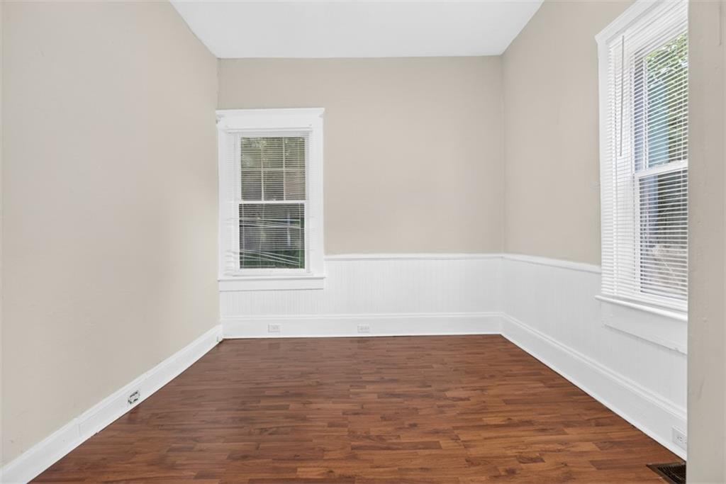 1070 Forrest Avenue Property Photo 22