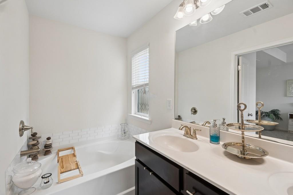 2278 Rolling Trail Property Photo 14