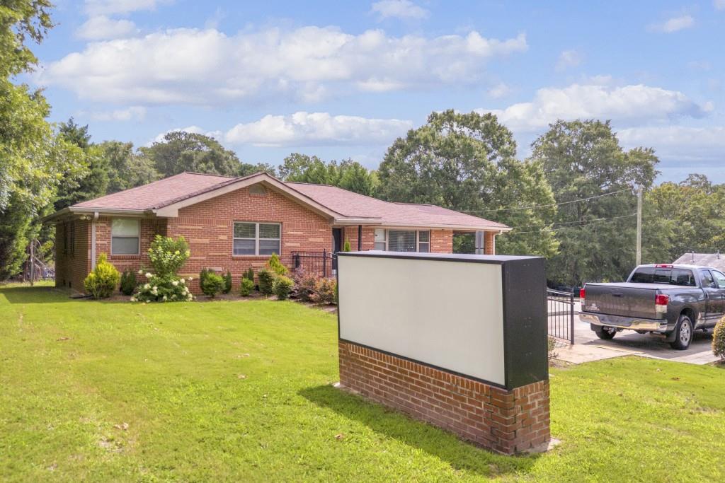 2642 Loganville Highway Property Photo 2