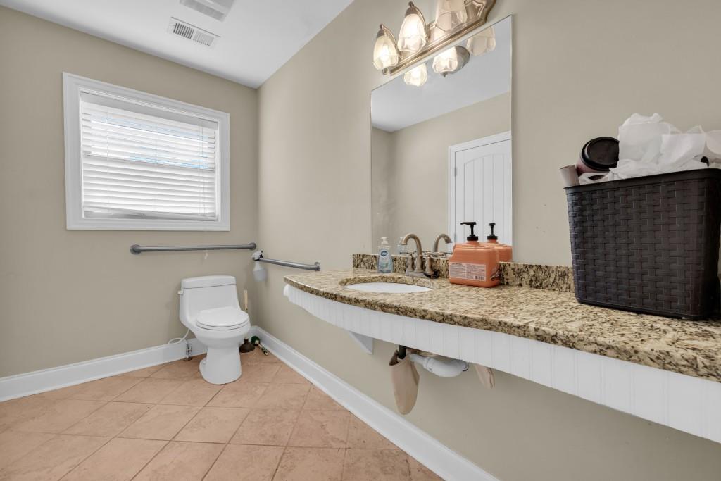 2642 Loganville Highway Property Photo 14