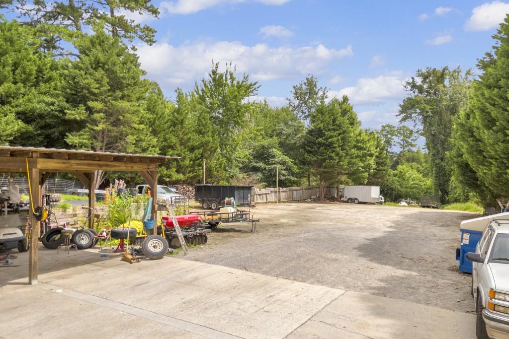2642 Loganville Highway Property Photo 19