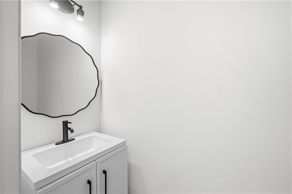 2530 Wellsley Lane Property Photo 19