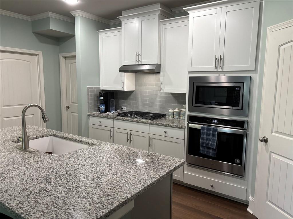 7530 Rambling Vale Property Photo 3
