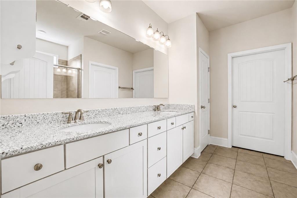 7530 Rambling Vale Property Photo 13