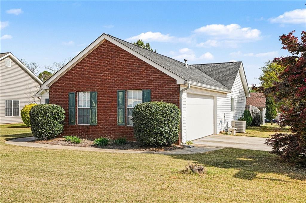 2305 Sugarleaf Trail Property Photo 4