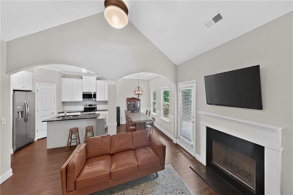 2530 Grayton Loop Property Photo 10