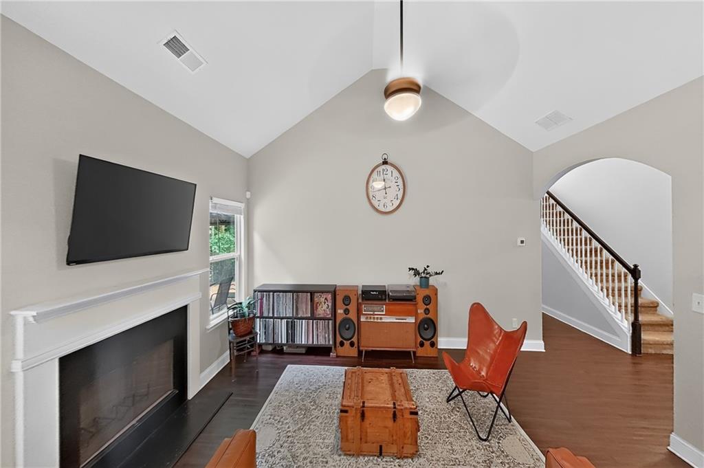 2530 Grayton Loop Property Photo 12