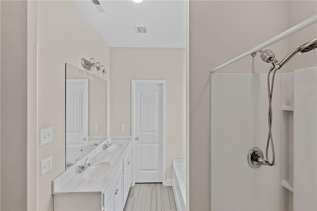 2530 Grayton Loop Property Photo 28