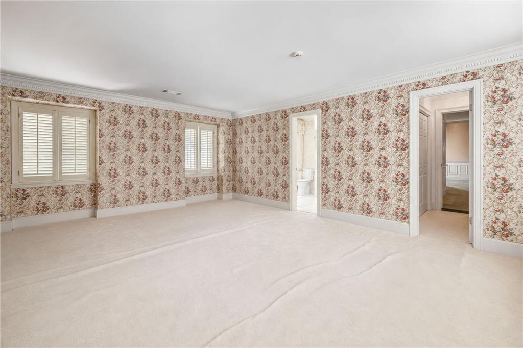 885 Glenwood Drive Property Photo 32