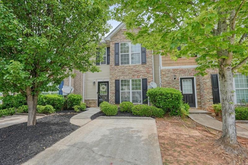 214 Meadowlark Place Property Photo 1