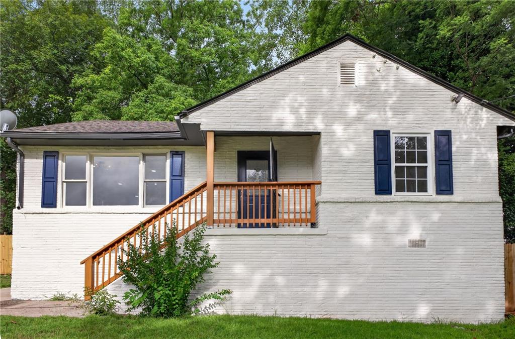 2027 Hilburn Drive Se Property Photo 1