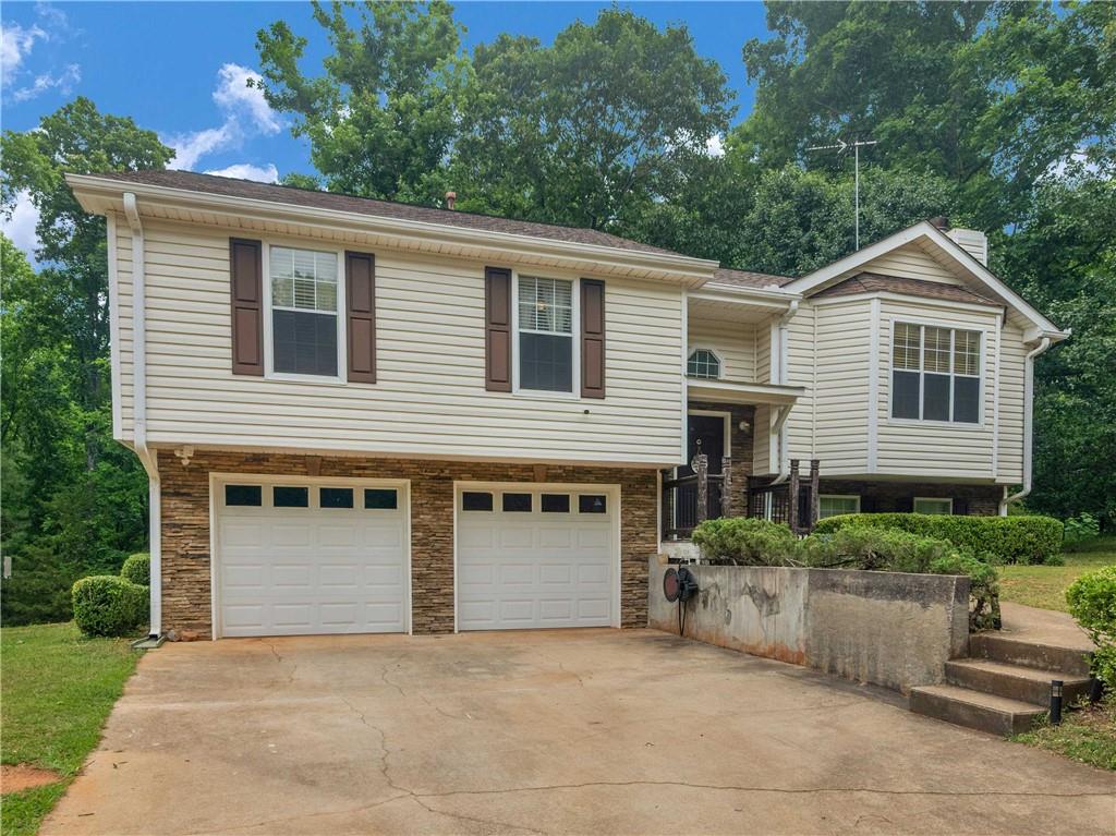 100 Sable Circle Property Photo 1
