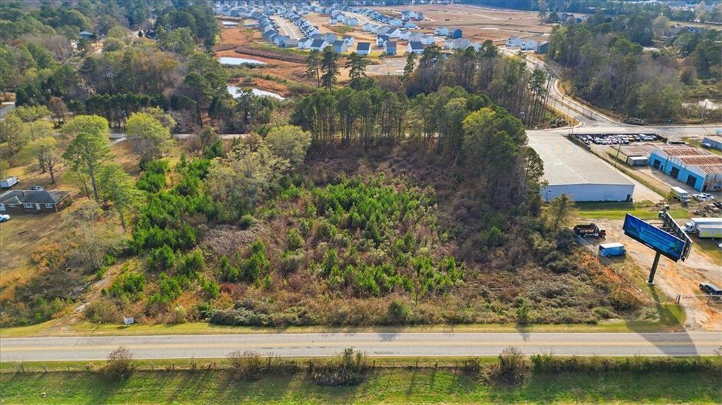 2381 Iris Property Photo 6