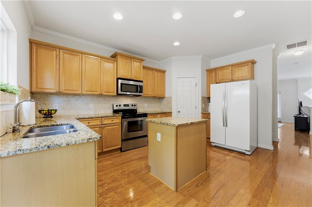 1524 Liberty Parkway Nw Property Photo 6