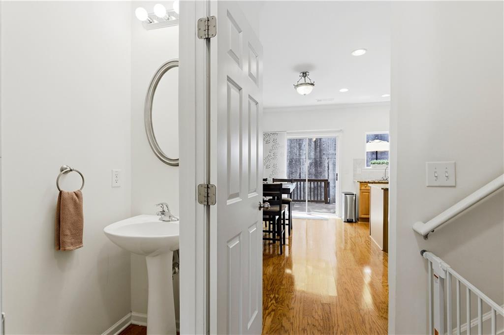 1524 Liberty Parkway Nw Property Photo 9