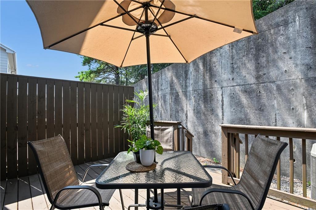 1524 Liberty Parkway Nw Property Photo 21