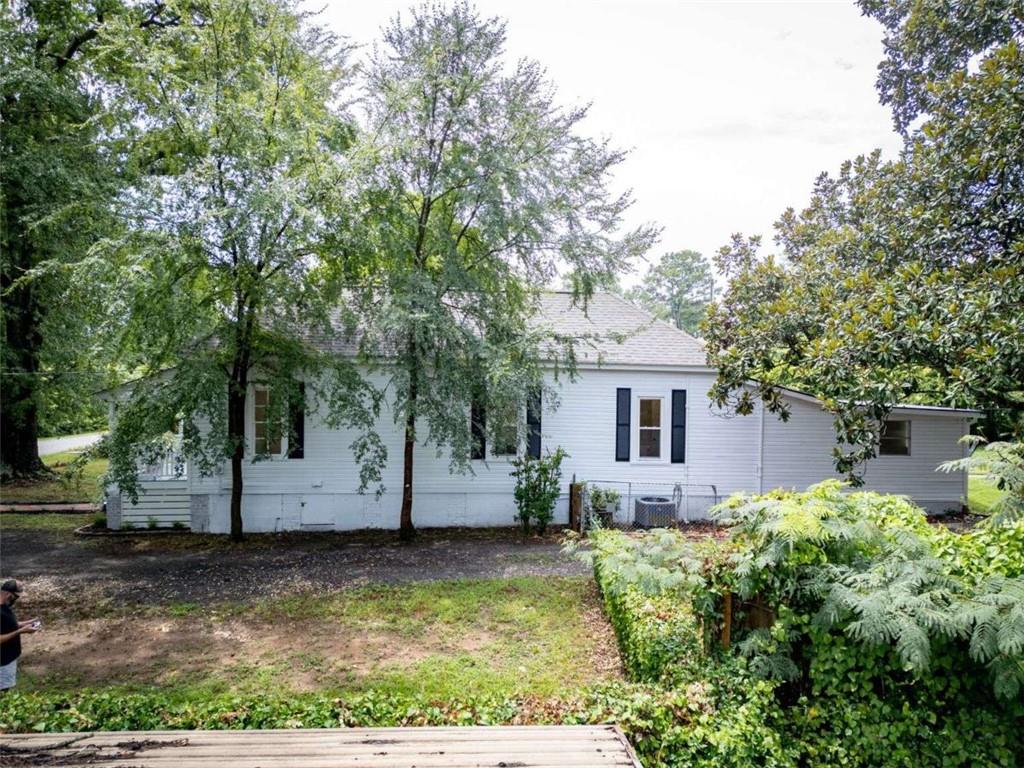 4131 Lott St Ne Property Photo 39