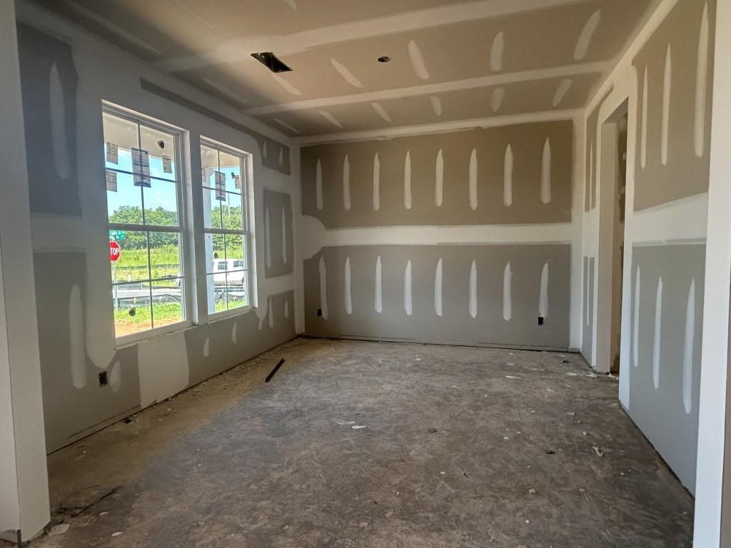 220 Ruby Robin Road Property Photo 11