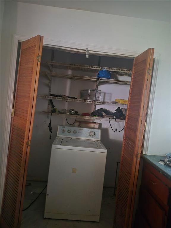 5437 Mccurdy Avenue Property Photo 7
