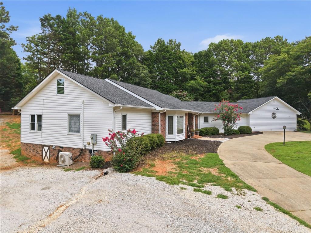 5235 Lanton Circle Property Photo 6