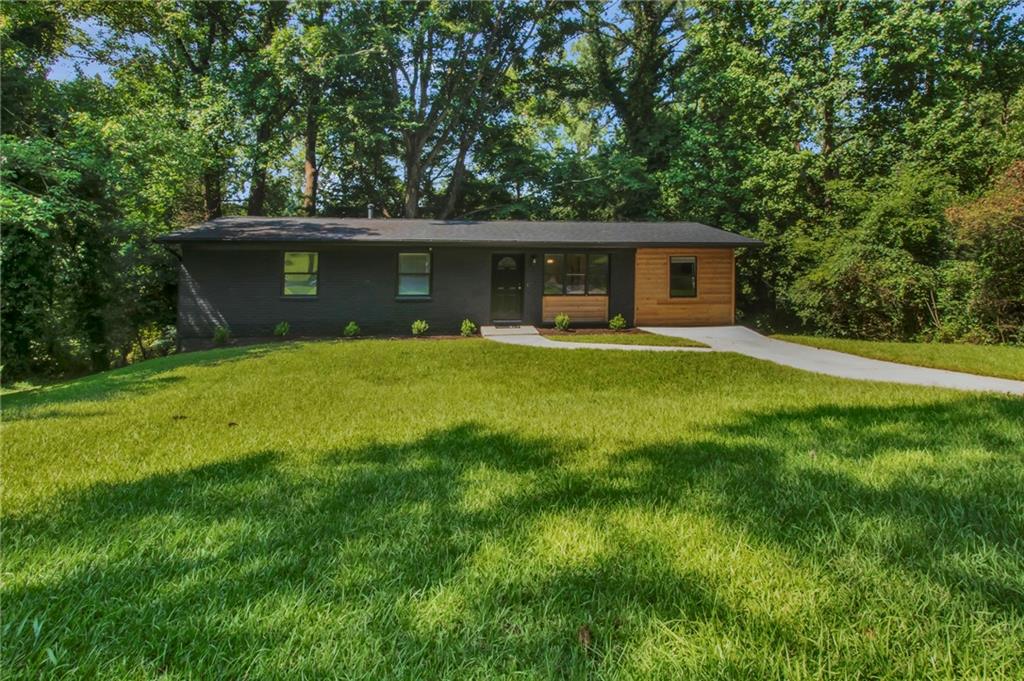 2461 Bouldercliff Way Se Property Photo 1