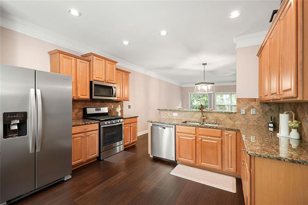 5243 Wellsley Bend Property Photo 3