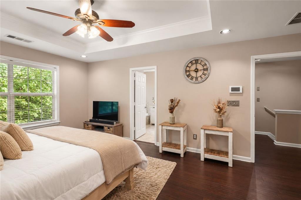 5243 Wellsley Bend Property Photo 15