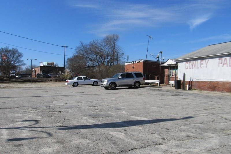 1400 Cedar Grove Road N Property Photo 3