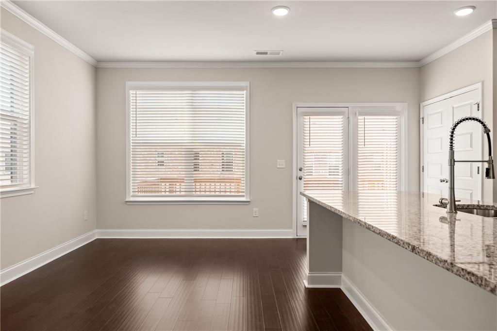 2695 La Rive Drive Property Photo 16