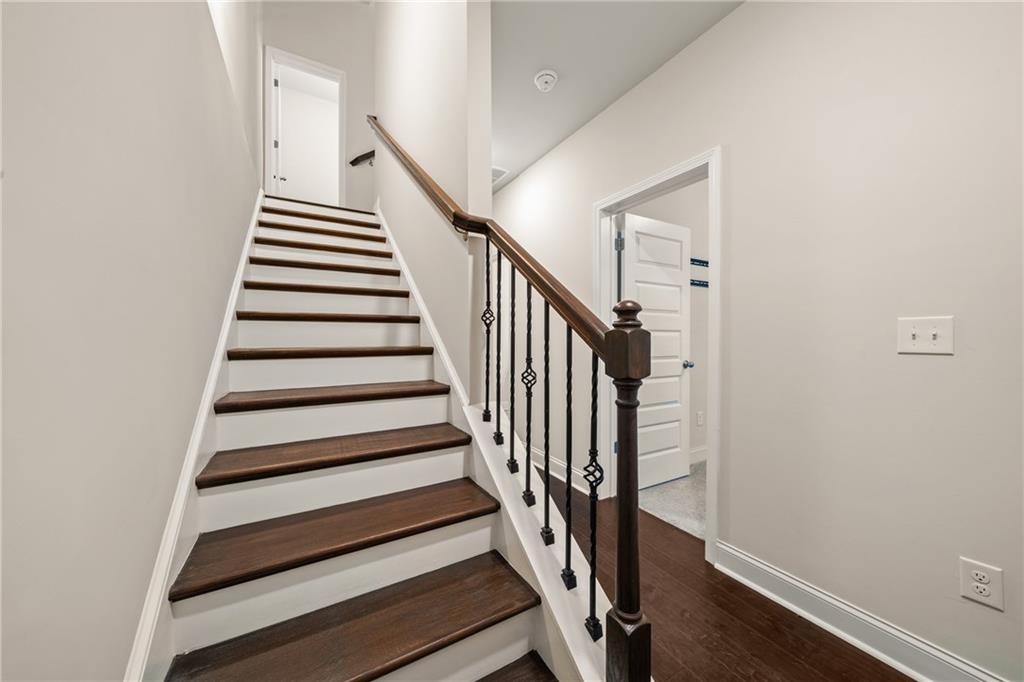 2695 La Rive Drive Property Photo 32