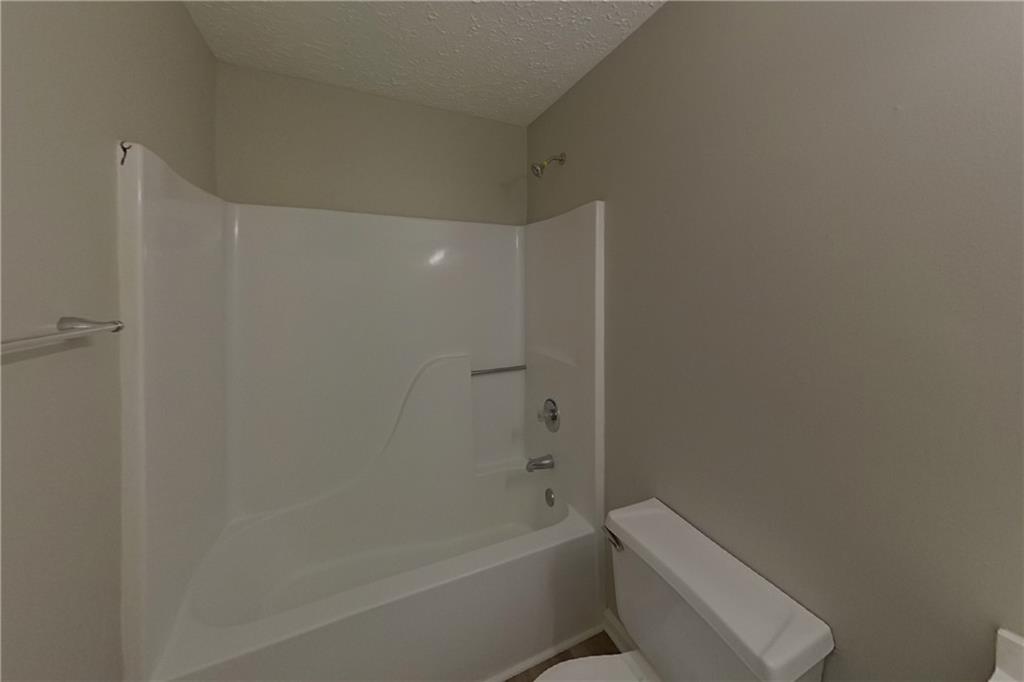 7813142 Property Photo 15
