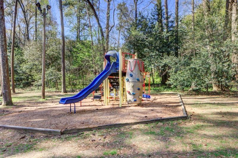1921 Walthall Drive Nw Property Photo 40