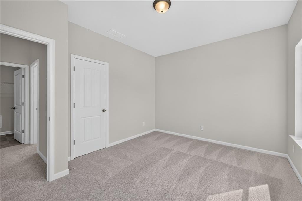 139 Shire Loop Property Photo 6