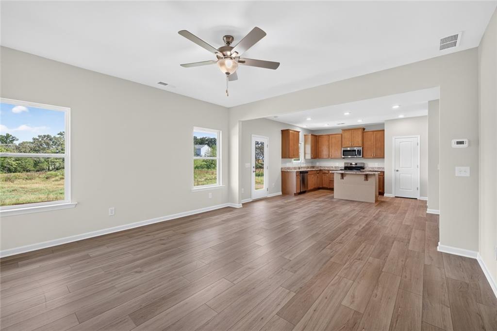 139 Shire Loop Property Photo 18