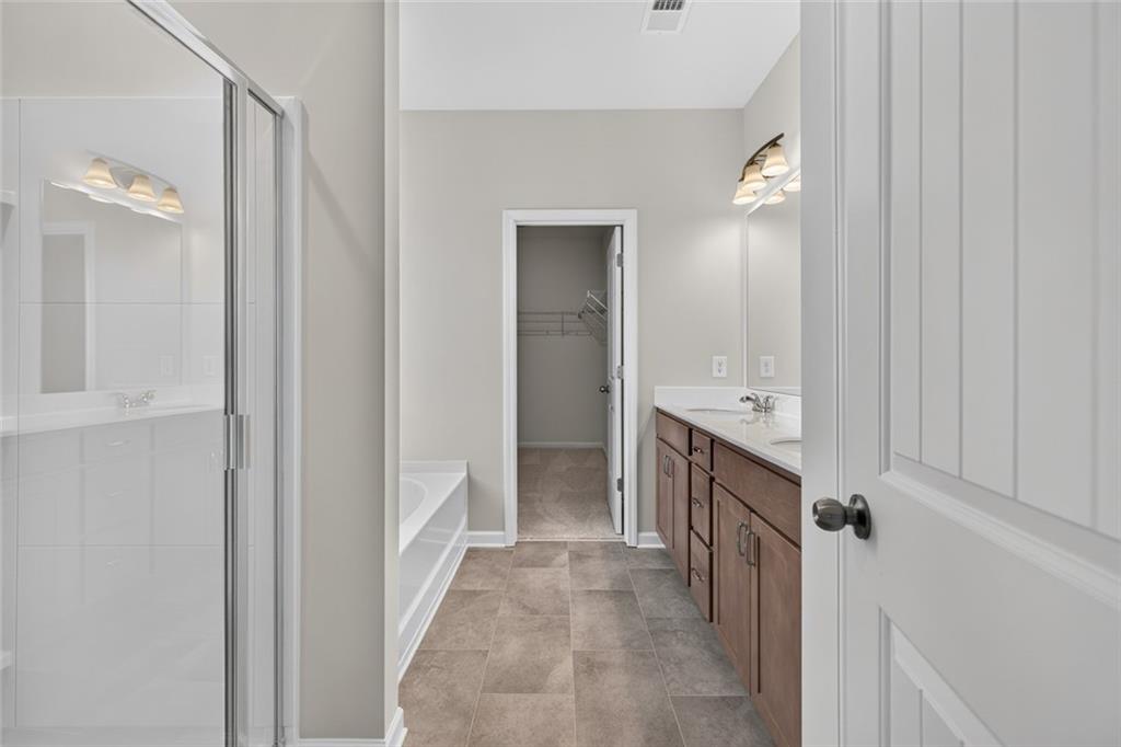 139 Shire Loop Property Photo 32