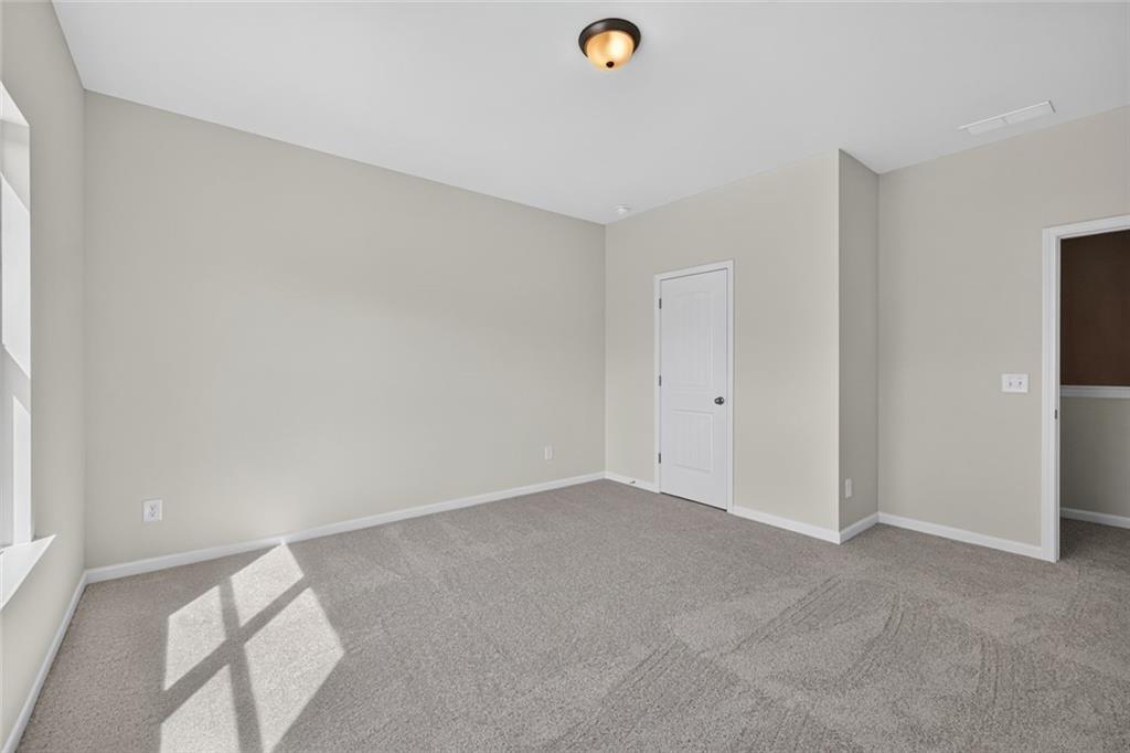 139 Shire Loop Property Photo 38