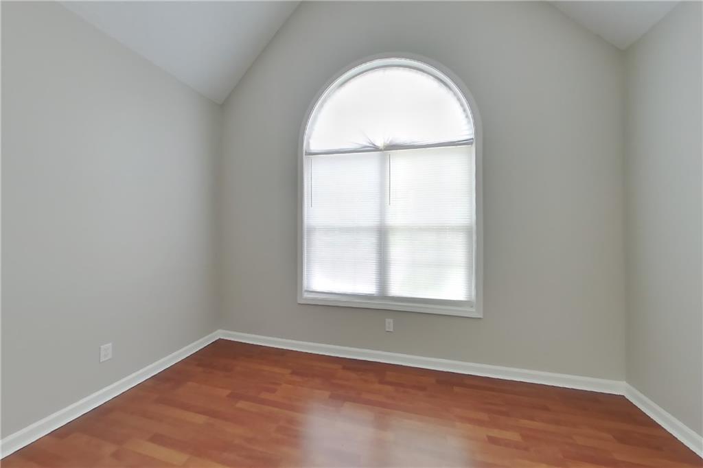 7813201 Property Photo 3