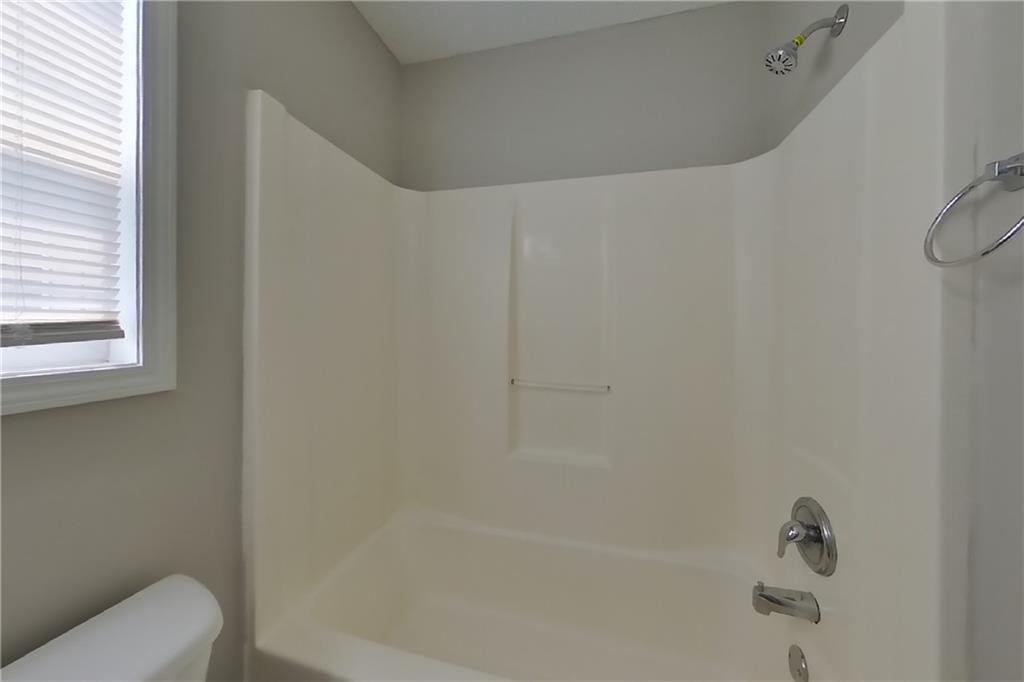 7813201 Property Photo 9