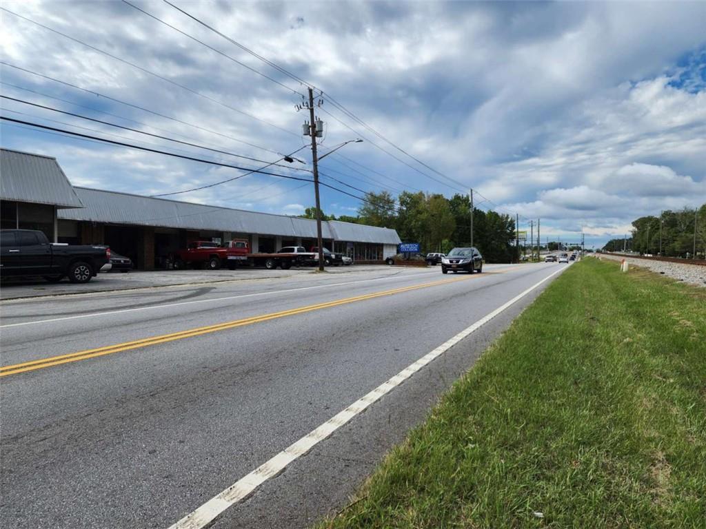 12081 Veterans Memorial Highway Property Photo 2