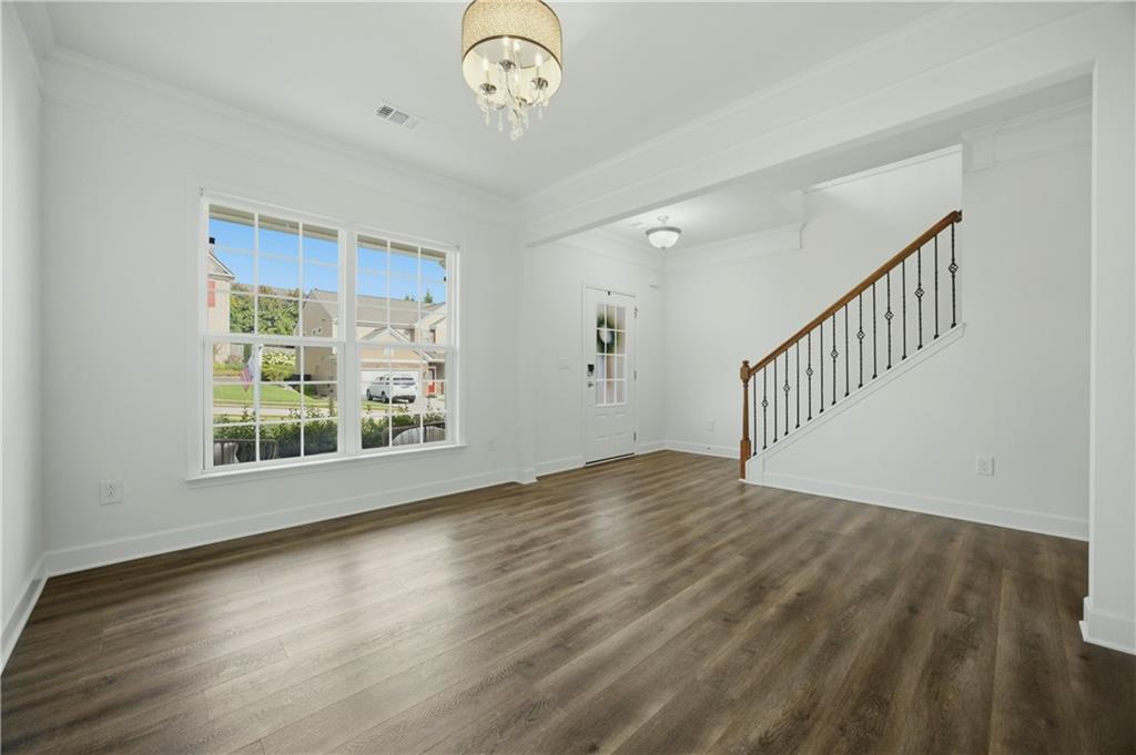 734 Binkley Walk Property Photo 3